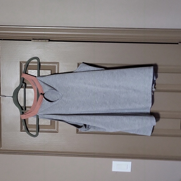 Top - Picture 2 of 5